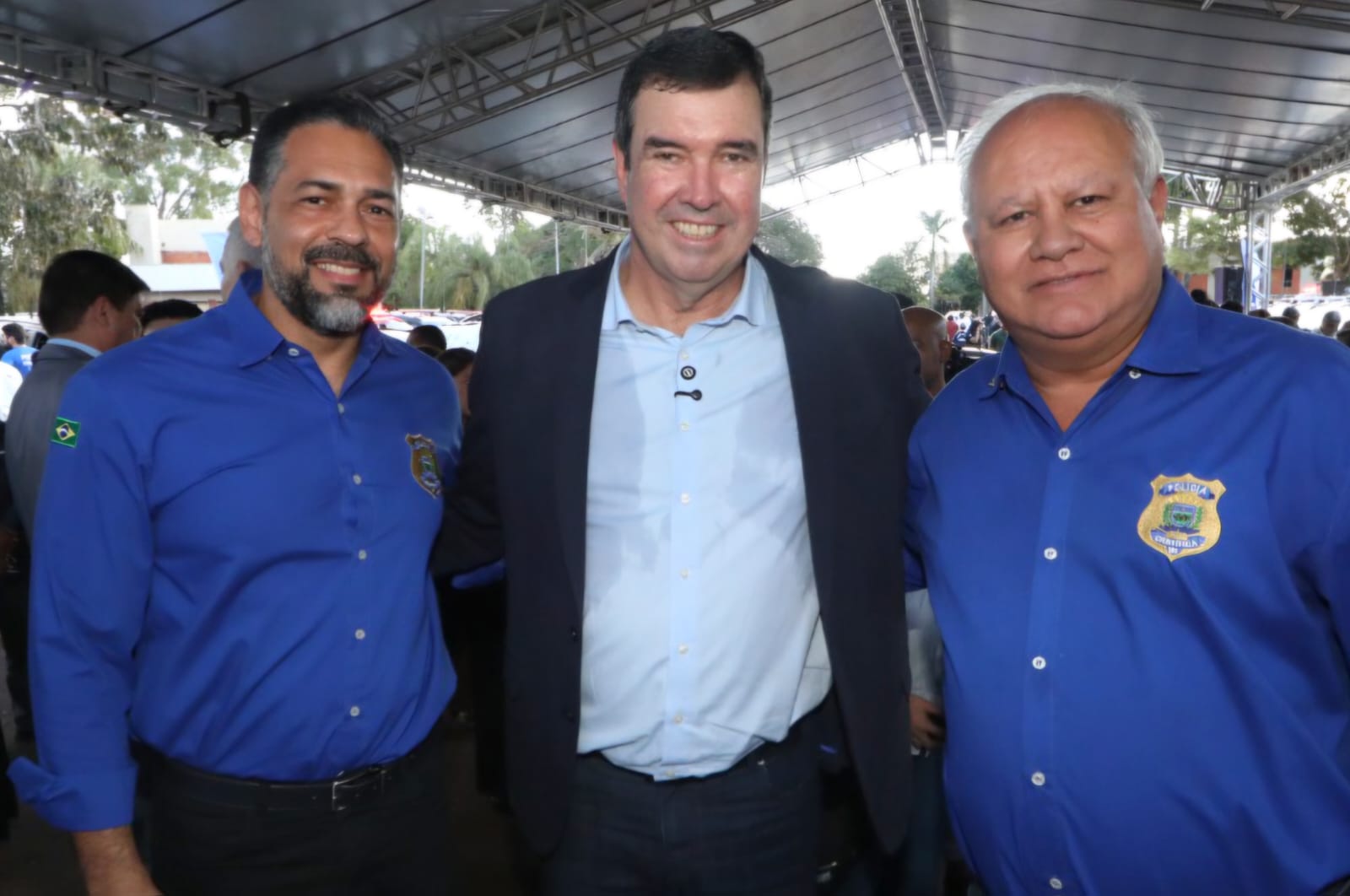 Governador Eduardo Riedel entrega 21 viaturas à Polícia Científica